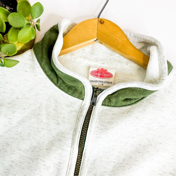 VINTAGE 90s Heather Gray Vancouver Embroidered Sweatshirt - Picture 8 of 14